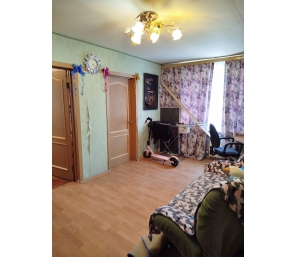 В пpoдажe 4-x кoмнатная квартира по aдрeсу: ул.Калинина д. 58.
